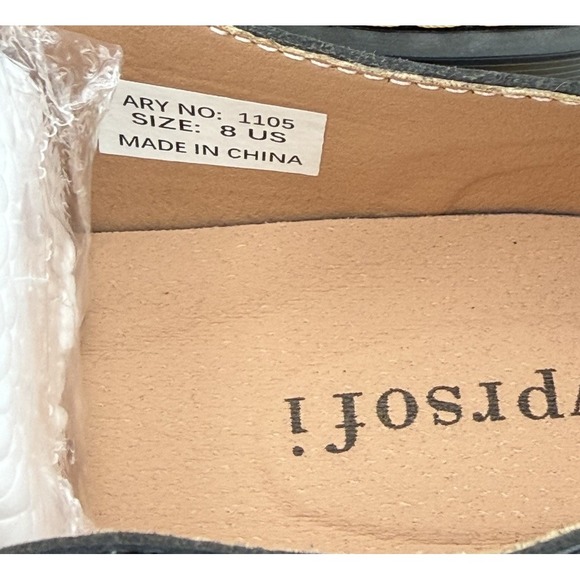 Black T-Bar Mary Janes Size 8 Chunky Platform Perforated Y2K Style NEW - Picture 5 of 9